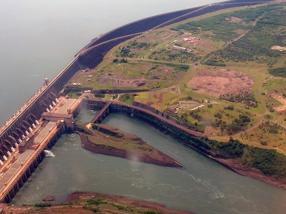 Represa de Itaipú Binacional, Brasil-Paraguay